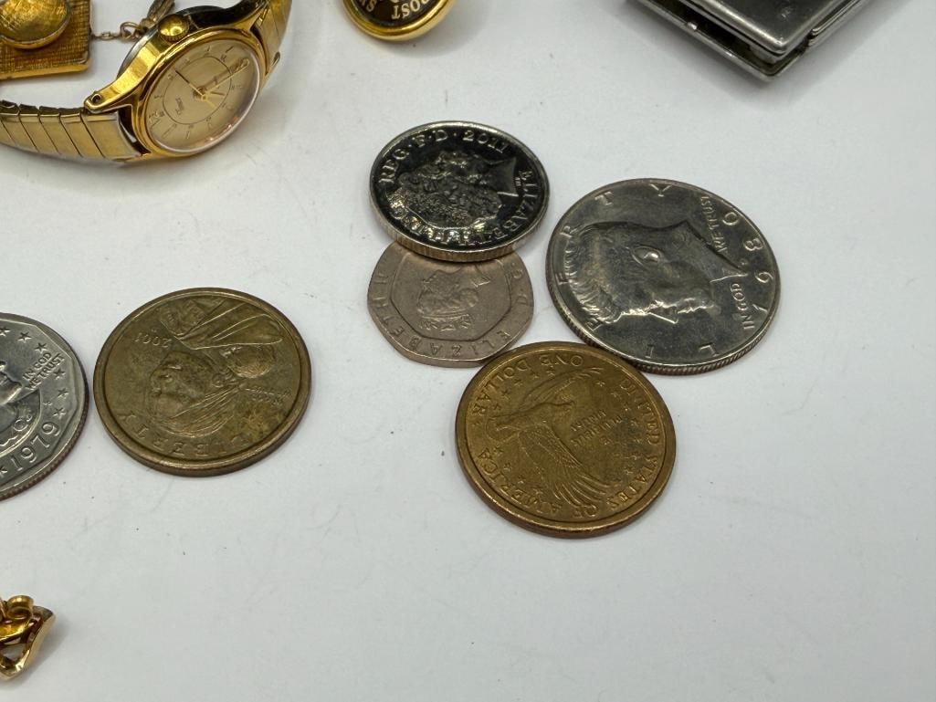 ASSORTED COLLECTIBLES INCLUDING VINTAGE LADIES BULOVA WRISTWATCH, U.S. COINS, AND GOLD TONE JEWELRY - 5
