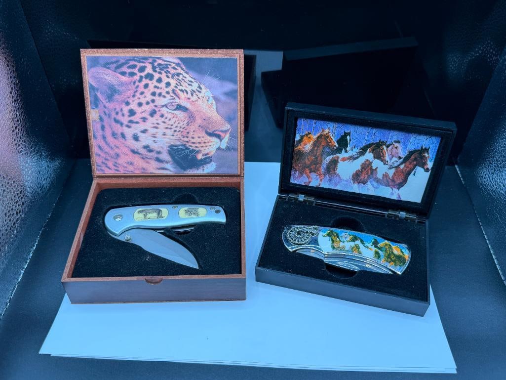TWO WILDLIFE THEMED STEEL BLADE FOLDING LOCK BACK KNIVES - 2