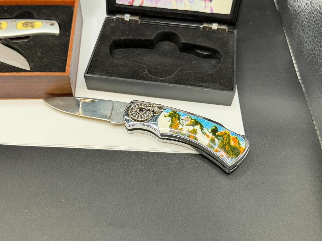 TWO WILDLIFE THEMED STEEL BLADE FOLDING LOCK BACK KNIVES - 9