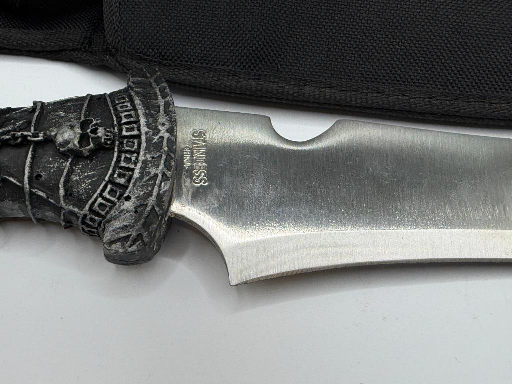 TWO FANTASY KNIVES INCLUDING FEATURING PEGASUS AND BLACK WIDOW THEMED HANDLES - 9