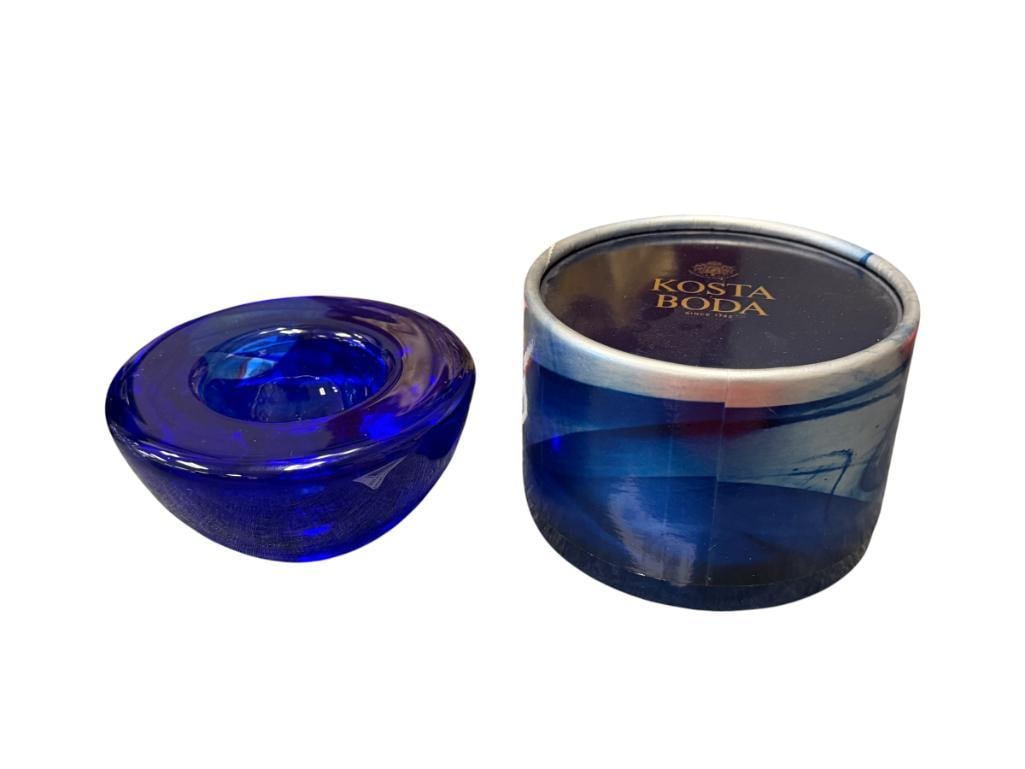 KOSTA BODA SWEDISH HAND BLOWN ART GLASS BOWL ATOLL DESIGNED BY ANNA EHRNER NO. 59727: ORIGINAL LABEL PRESENT, INCLUDES ORIGINAL BOX, NO CHIPS 4 3/8" ROUND