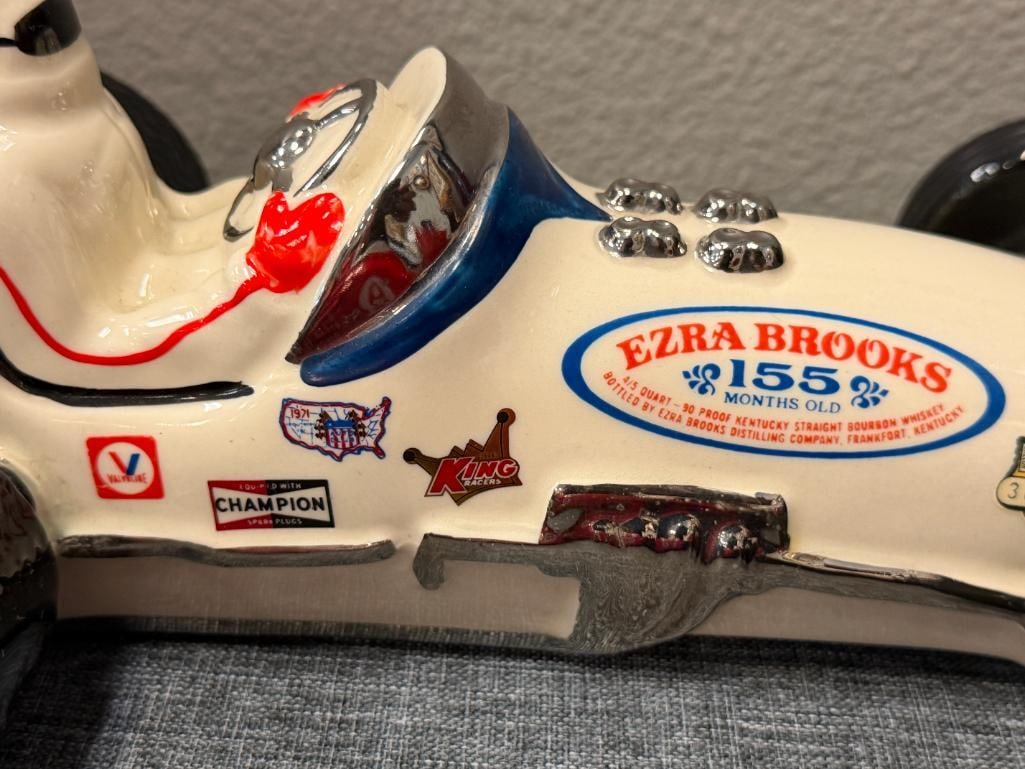 MR. BOSTON ROYAL HALBURTON AND EZRA BROOKS HERITAGE CHINA RACE / INDY CAR DECANTERS INDY 500 - 9