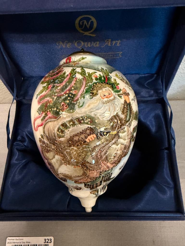 NE 'QWA LIMITED EDITION REVERSE HAND PAINTED FATHER CHRISTMAS HOLIDAY ORNAMENT - 2