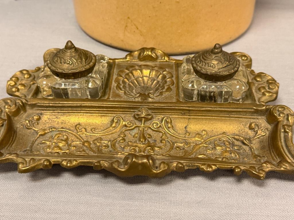 ORNATE ART NOUVEAU DOUBLE BRASS INKWELL DESK SET POSSIBLY BY VIRGINIA METALCRAFTERS - 2