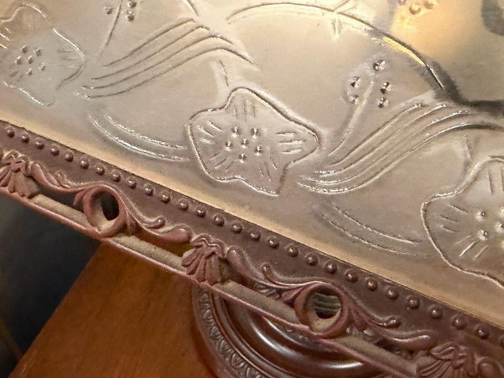 BRONZE TONED BANKERS STYLE LAMP WITH FLORAL RELIEF SHADE - 3
