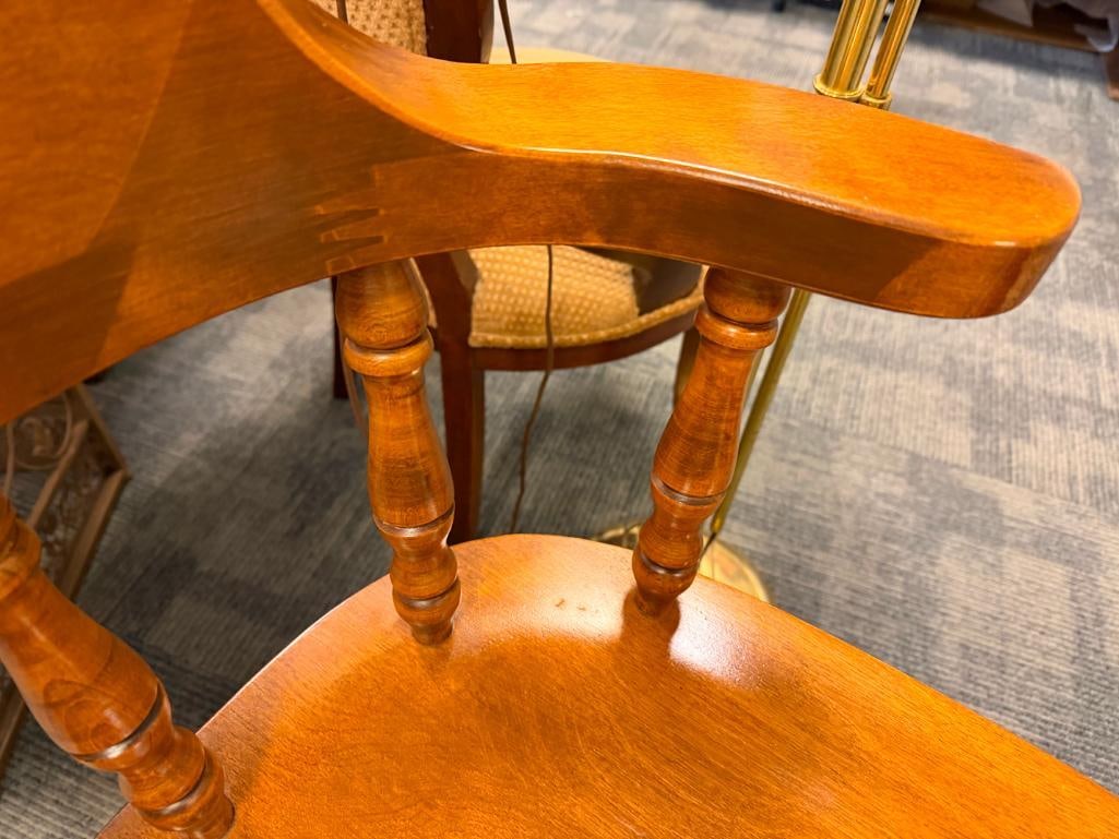 EALRY AMERICAN COLONIAL STYLE SWIVEL MAPLE SIDE CHAIR - 7