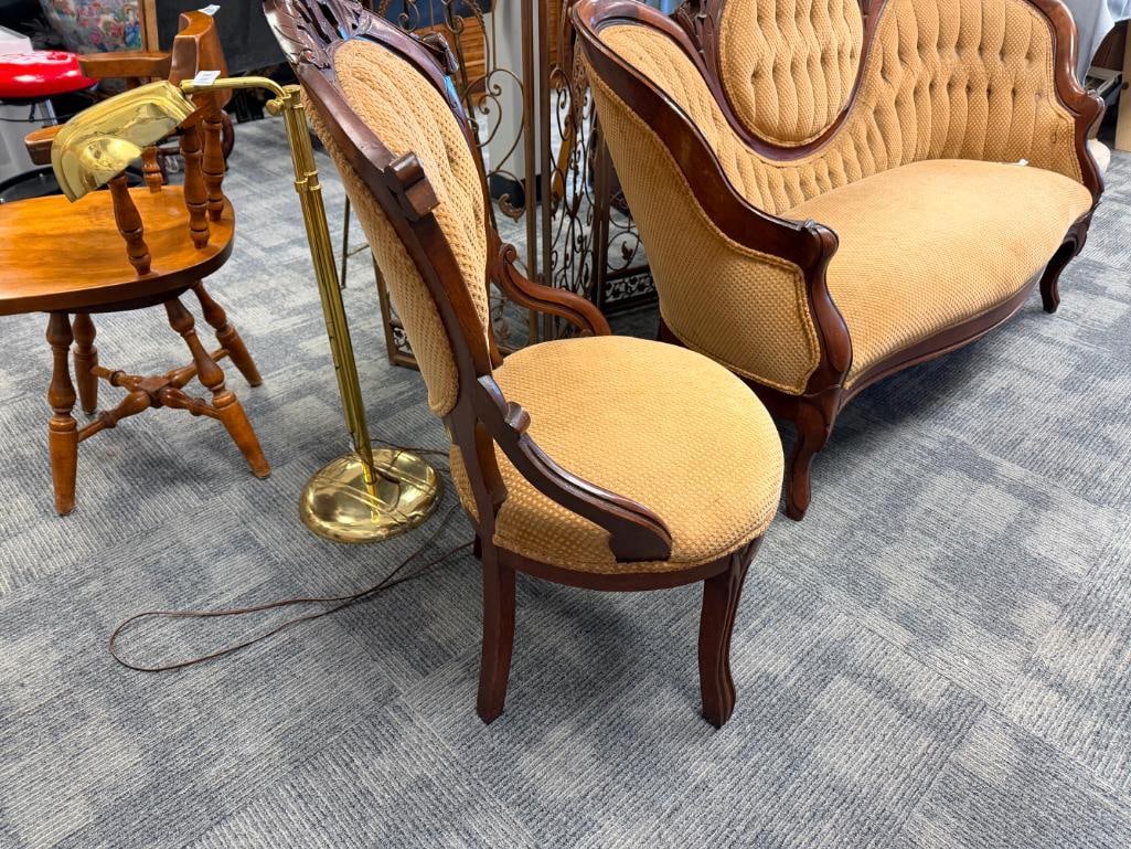 ANTIQUE VICTORIAN / EASTLAKE MEDALLION-BACK SIDE CHAIR WITH BUTTON TUFTED UPHOLSTERY - 10