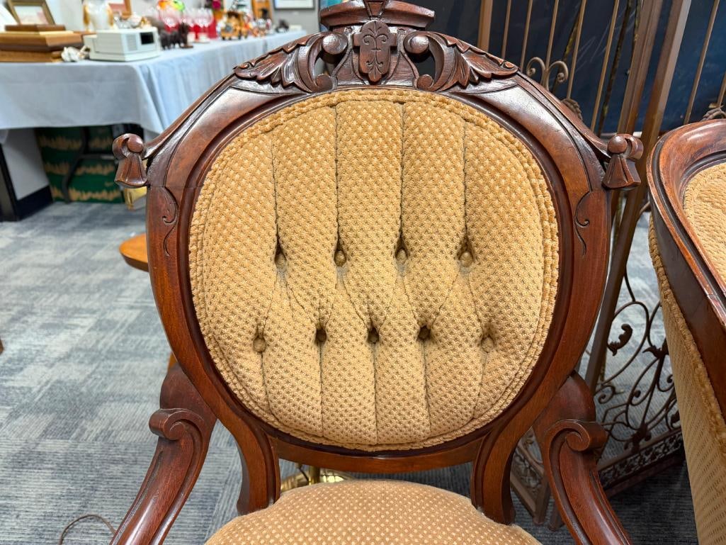 ANTIQUE VICTORIAN / EASTLAKE MEDALLION-BACK SIDE CHAIR WITH BUTTON TUFTED UPHOLSTERY - 8