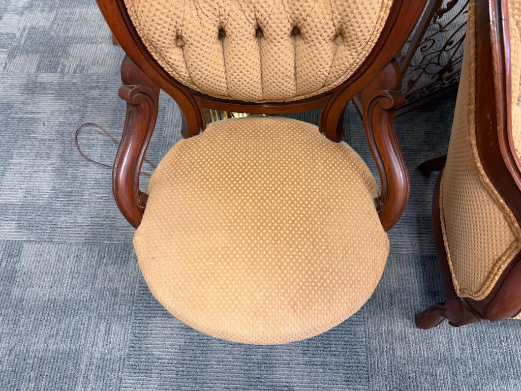 ANTIQUE VICTORIAN / EASTLAKE MEDALLION-BACK SIDE CHAIR WITH BUTTON TUFTED UPHOLSTERY - 9