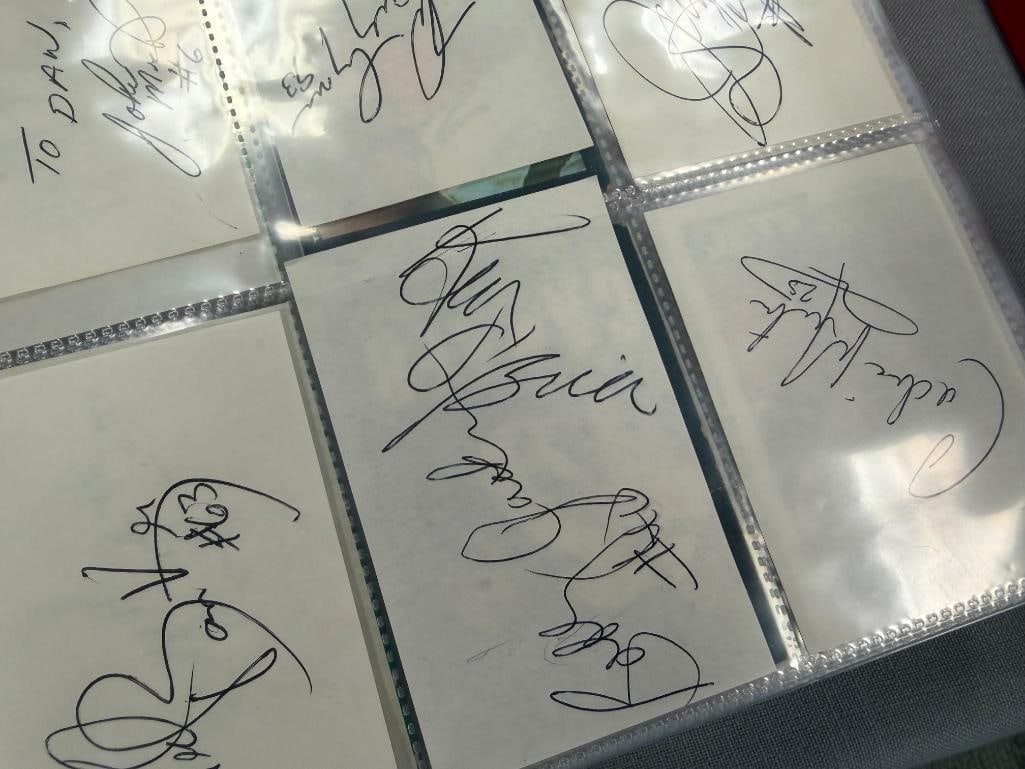 1985, 1986, 1987, TOPPS BASEBALL CARDS AND PLAYER AUTOGRAPHED PAPER CARDS FROM NY JETS PLAYERS - 5