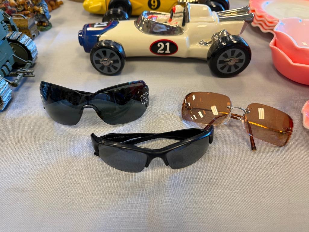 MEN AND WOMANS DESIGNER GLASSES INLCUDES PAIR OF MENS OAKLEY SUNGLASSES - 2