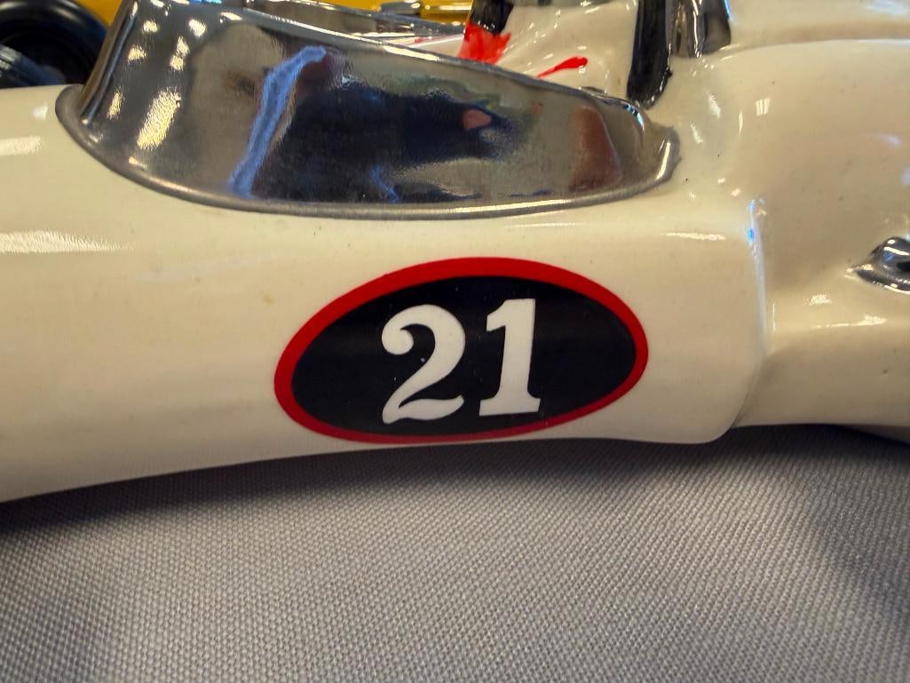 EZRA BROOKS HERTIAGE CHINA AND ROYAL BURTON CHINA INDY 500 RACE CARS INCLUDING MARI ANDRETTI CAR - 3