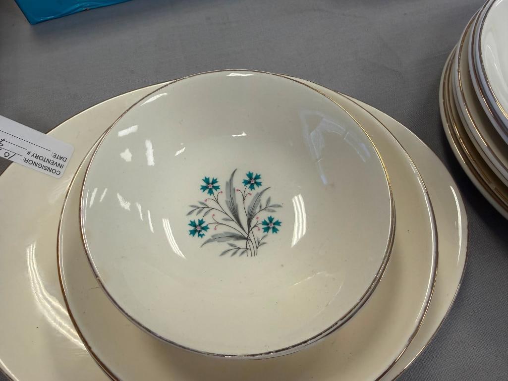 MID-CENTURY SCIO CHINA HAMPTON PATTERN CHINA - 13