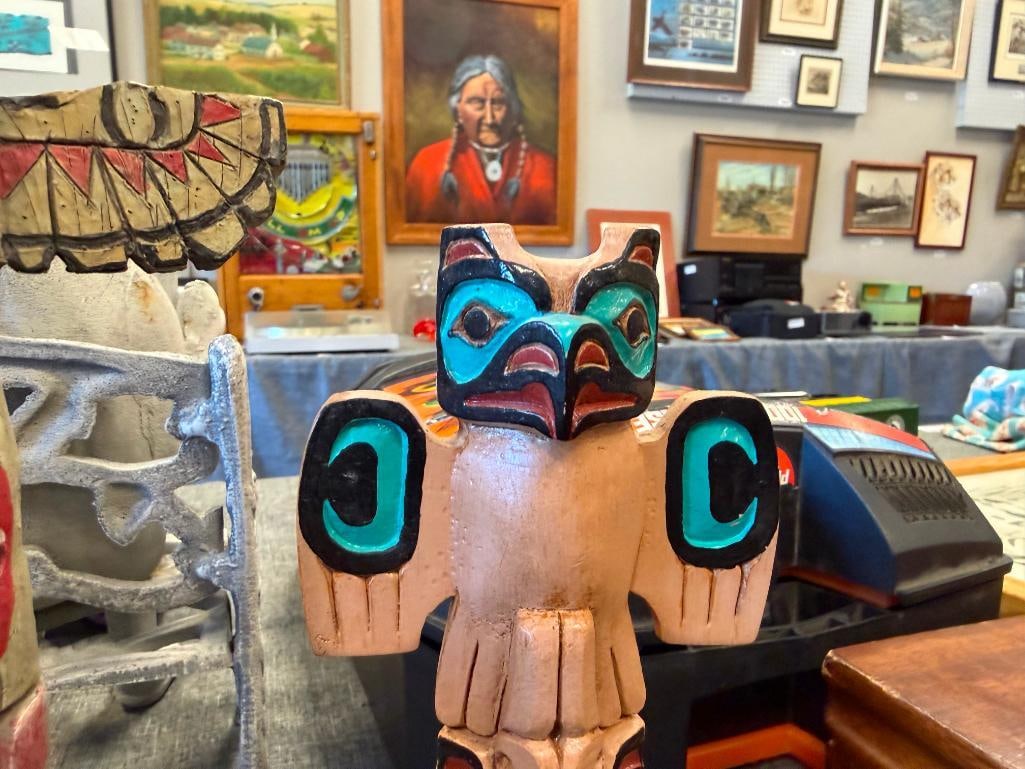 NATIVE AMERICAN AND INUIT / YUPIK INDIGENOUS CARVED TOTEM POLES, KACHINA DOLL, RAW HIDE RATTLE, E... - 17