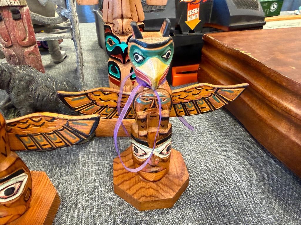 NATIVE AMERICAN AND INUIT / YUPIK INDIGENOUS CARVED TOTEM POLES, KACHINA DOLL, RAW HIDE RATTLE, E... - 9