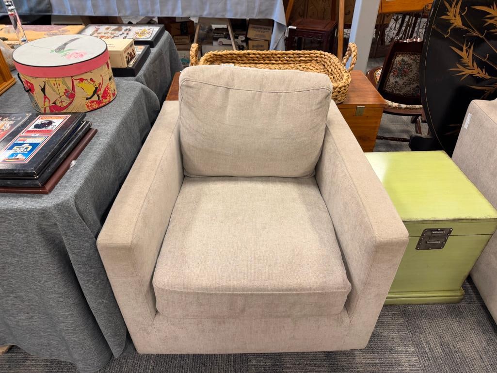 PAIR OF MODERN JASON FURNITURE UPHOLSTERED SWIVEL ARMCHAIRS - 11