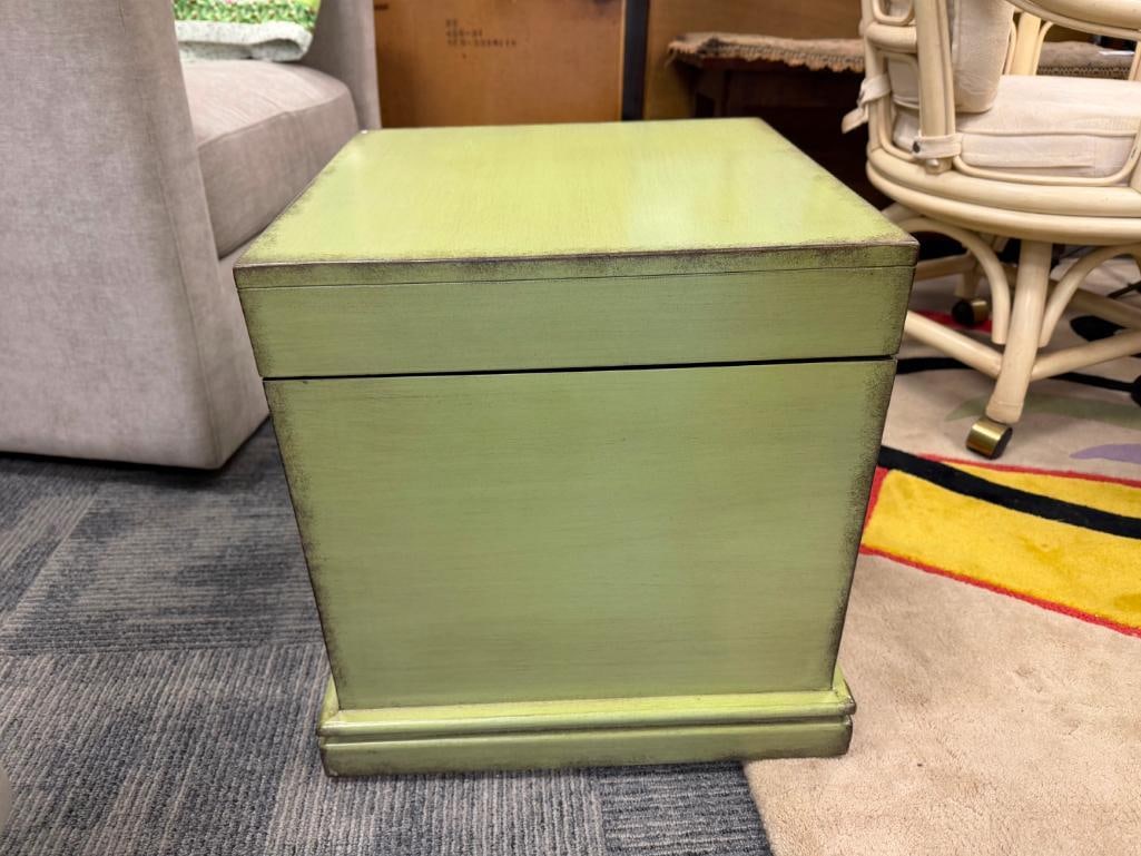 SQUARE SHAPED LIDDED STORAGE CHEST END TABLE - 8