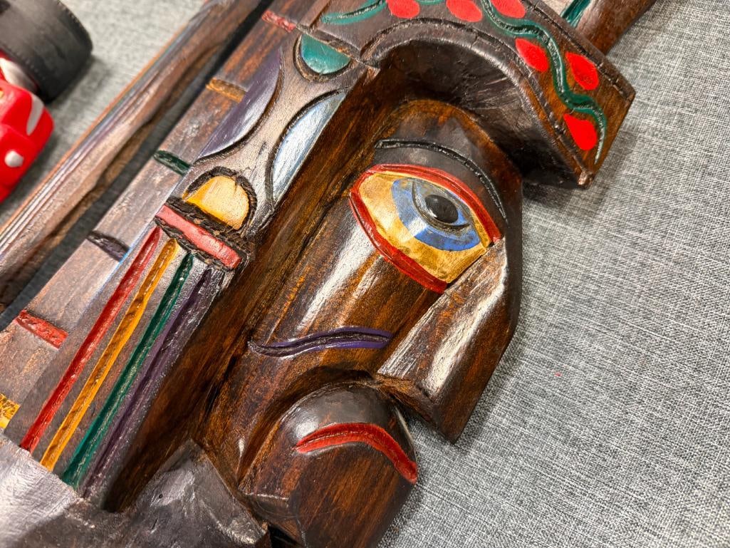 NORTHWEST TRIBAL TOTEM DESIGN HAND PAINTED CARVED WOOD WALL HANGING MASK FEATURING CHIEF AND RAVEN - 4