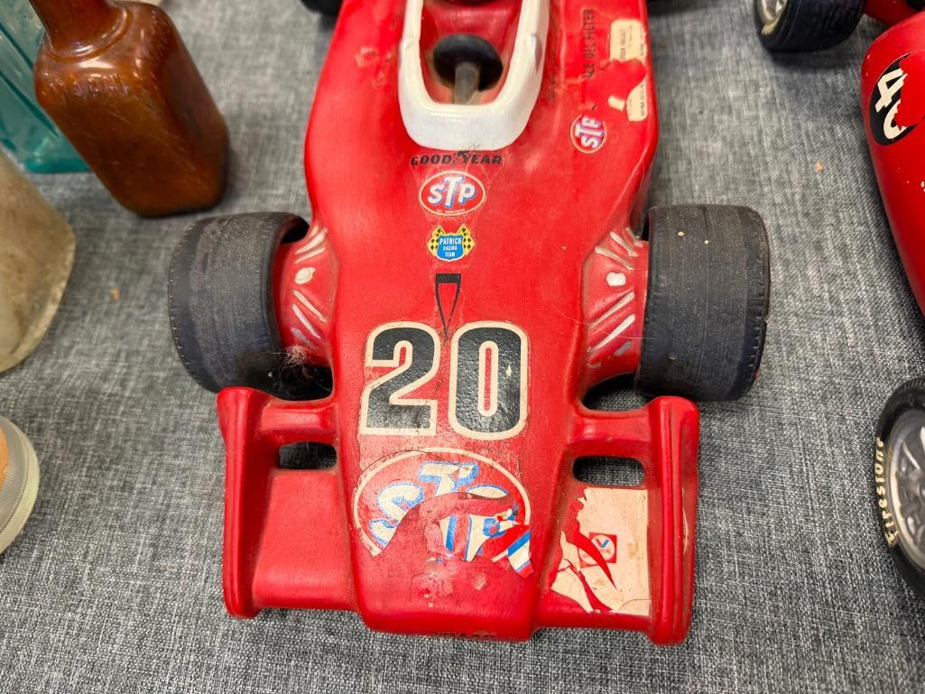 TWO VINTAGE FIGURAL FORMULA 1 WINNING CAR WHISKEY DECANTERS INCLUDING #20 STP INDY 500 G. JOHNCOCK - 10