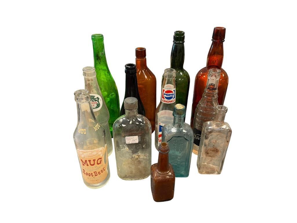 13 COLLECTIBLE VINTAGE AND ANTIQUE GLASS BOTTLES INCLUDING HALL'S BALSAM, PINKHAM'S MEDICINE, ETC. (1 of 13)