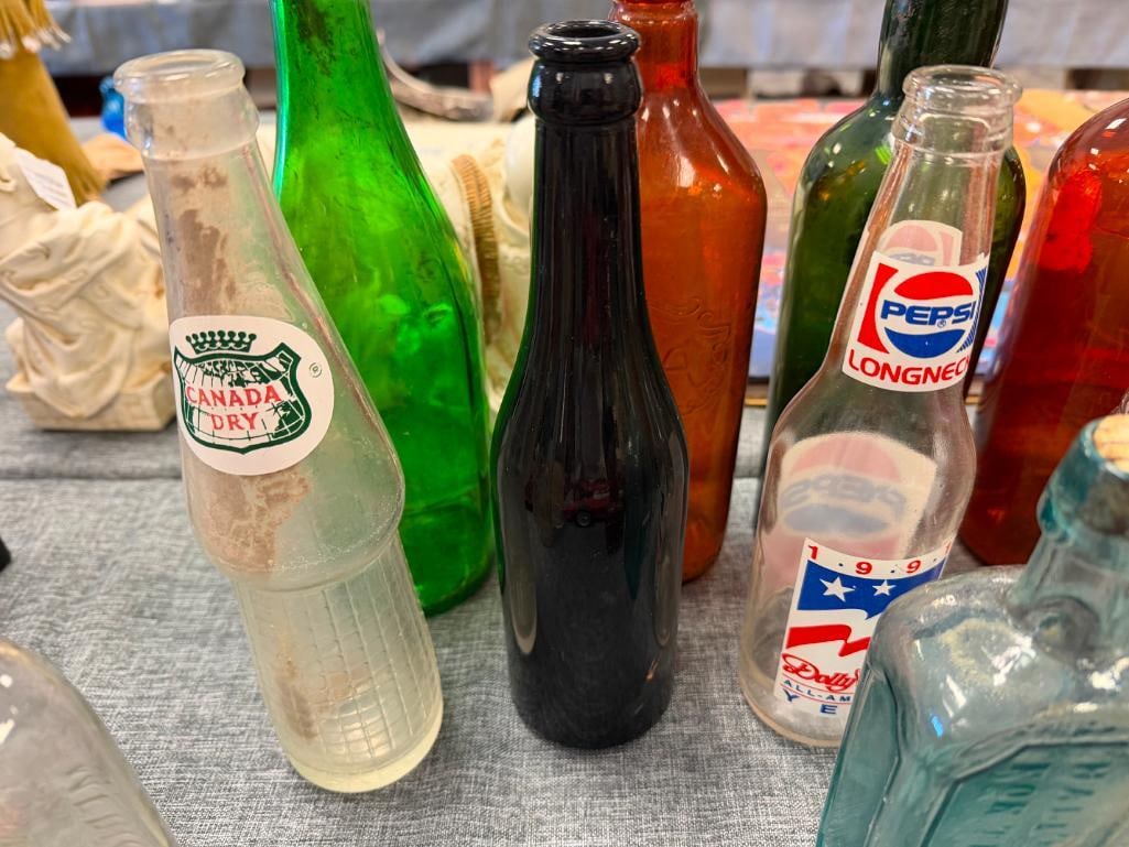 13 COLLECTIBLE VINTAGE AND ANTIQUE GLASS BOTTLES INCLUDING HALL'S BALSAM, PINKHAM'S MEDICINE, ETC. - 9