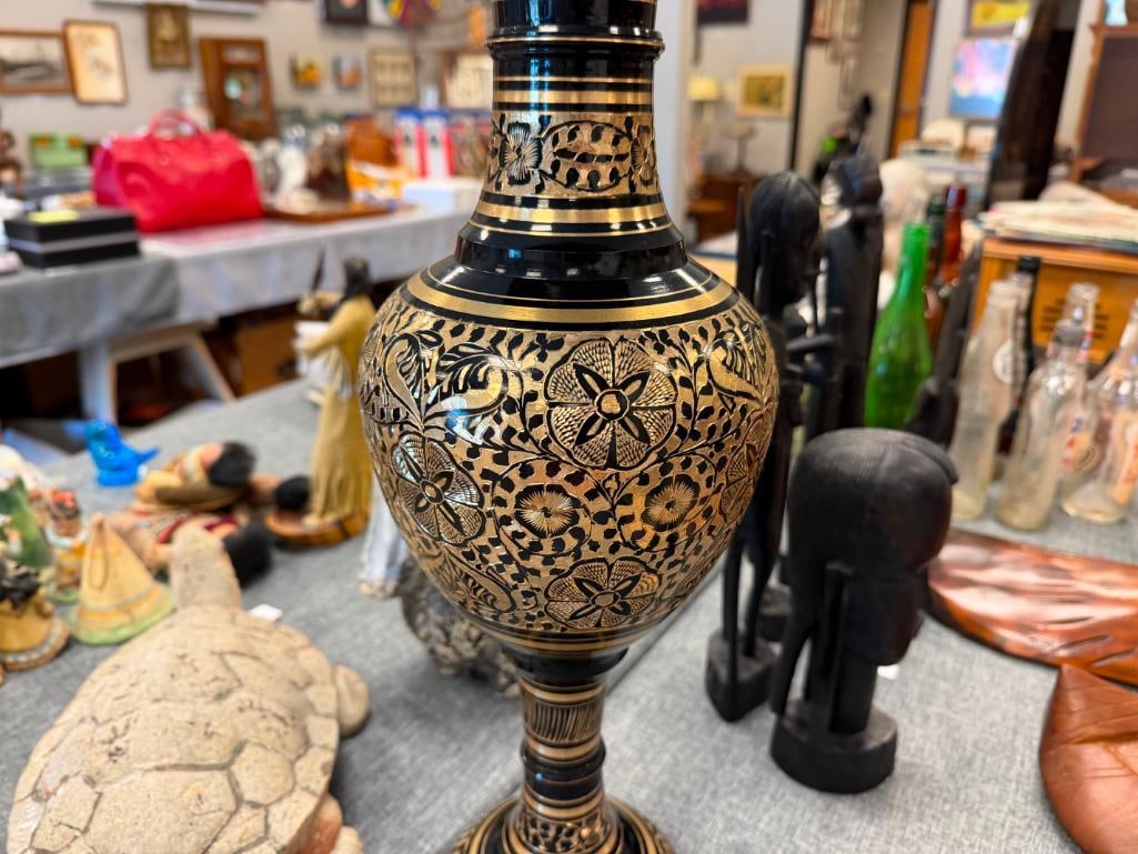 SOLID BRASS FLOOR VASE FEATURING BLACK ETCHED TO BRASS DESIGN WITH FLORAL MOTIF - 8