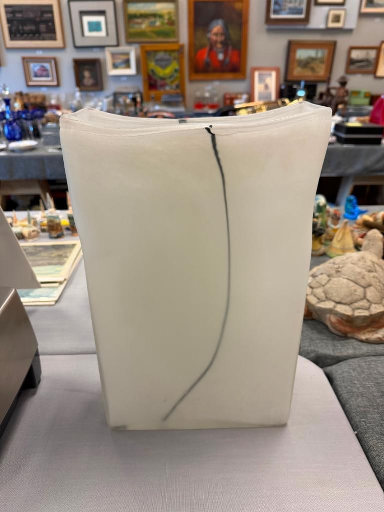 FROSTED GLASS RECTANGULAR VASE - 3