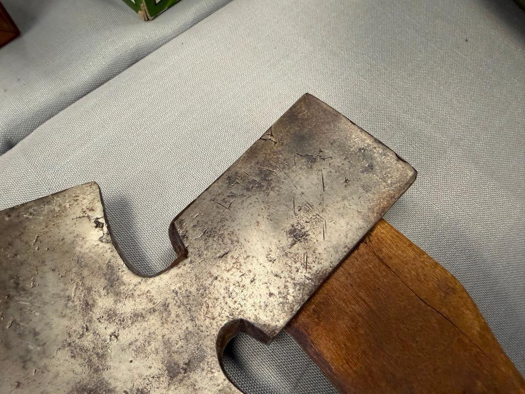 ASSORTED ANTIQUE TO VINTAGE HAND FORGED WOOD WORKING TOOLS FEATURING HEAVY STEEL HEADS - 18