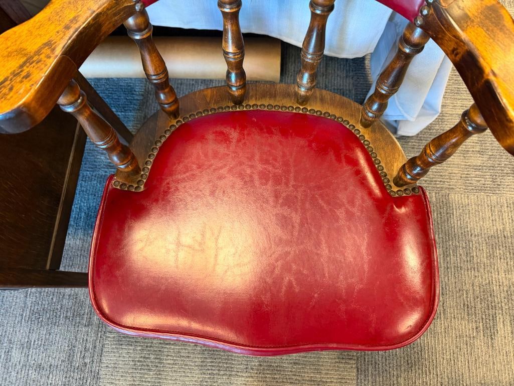 VINTAGE AUTHENTIC FURNITUER PRODUCTS TAVERN STYLE CAPTAIN'S CHAIR - 10