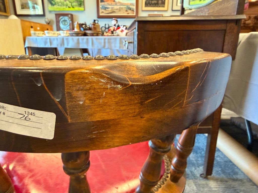 VINTAGE AUTHENTIC FURNITUER PRODUCTS TAVERN STYLE CAPTAIN'S CHAIR - 15