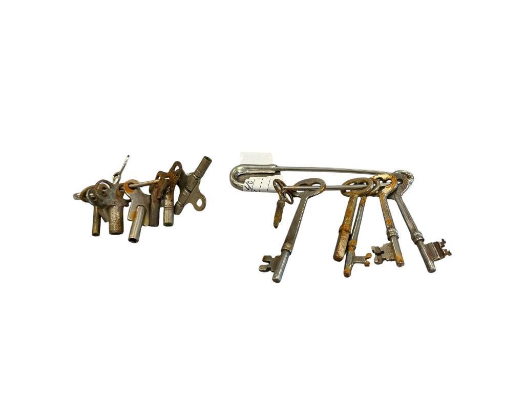 VINTAGE COLLECTIBLE KEYS INCLUDING SKELETON KEYS AND WATCH KEYS (1 of 8)
