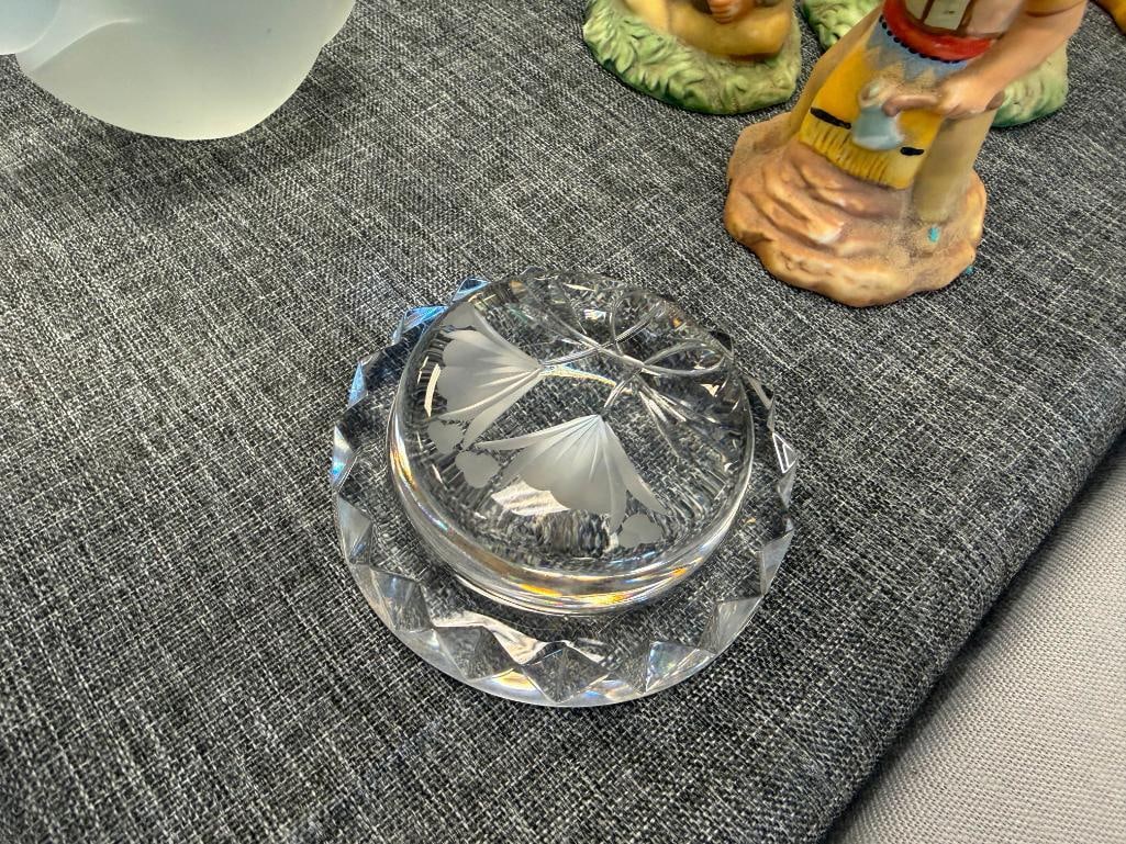 FOUR COLLECTIBLE GLASS PAPERWEIGHTS INCLUDING ZALIQUE DOVE, RABBIT, LEO WARD SIGNED BLUE GLASS BIRD - 12