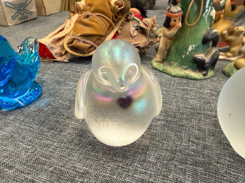 FOUR COLLECTIBLE GLASS PAPERWEIGHTS INCLUDING ZALIQUE DOVE, RABBIT, LEO WARD SIGNED BLUE GLASS BIRD - 6