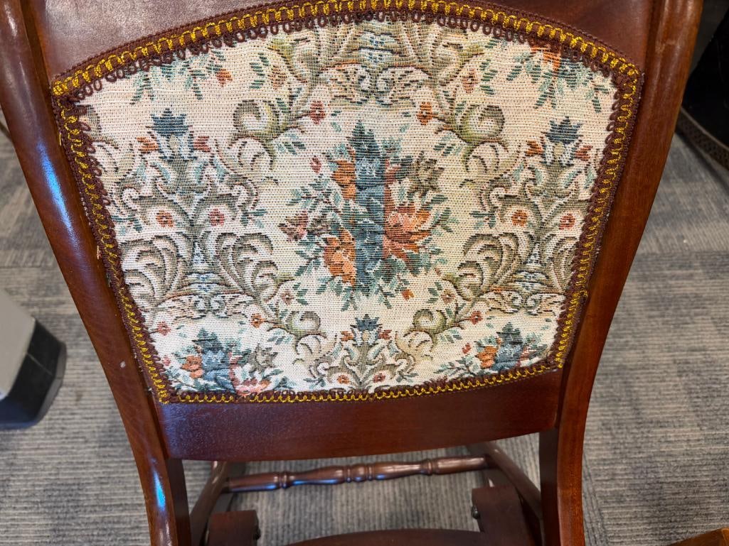 VINTAGE CARVED WOOD AND FLORAL UPHOLSTERED FOLDING ROCKING CHAIR - 7