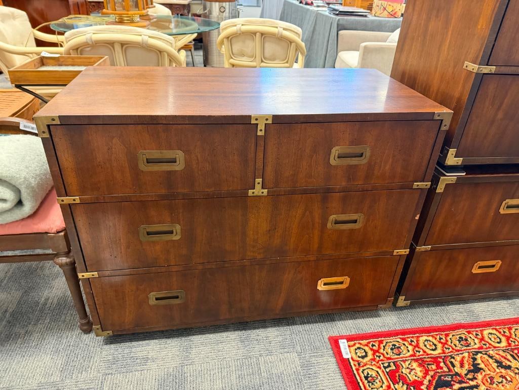 HENREDON FURNITURE VINTAGE CAMPAIGN STYLE CHEST OF DRAWERS DRESSER - 2
