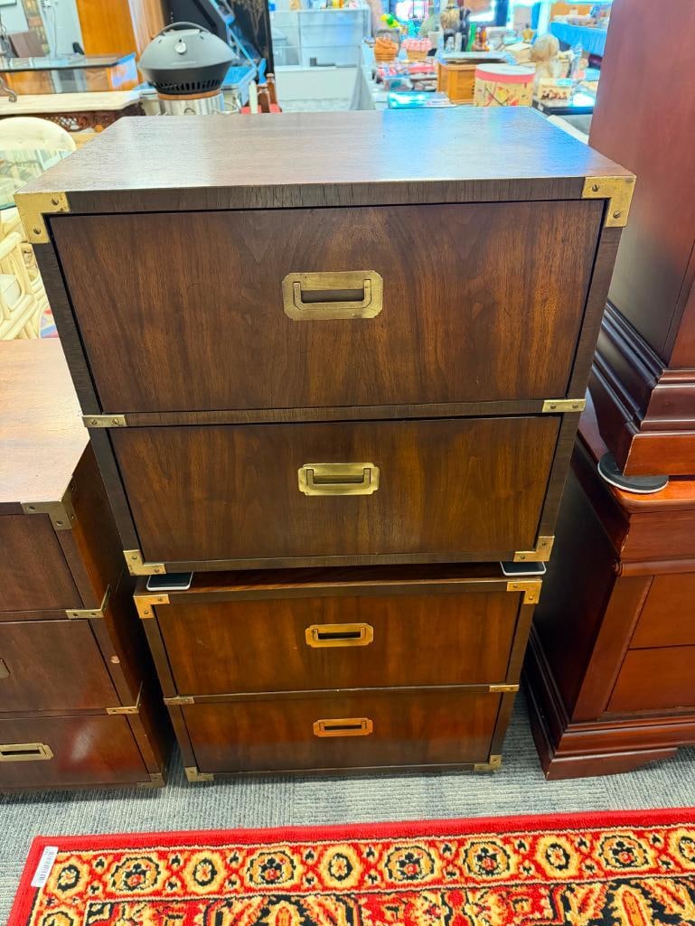 PAIR OF LANE FURNITURE VINTAGE CAMPAIGN STYLE CHEST NIGHTSTANDS / END TABLES - 2