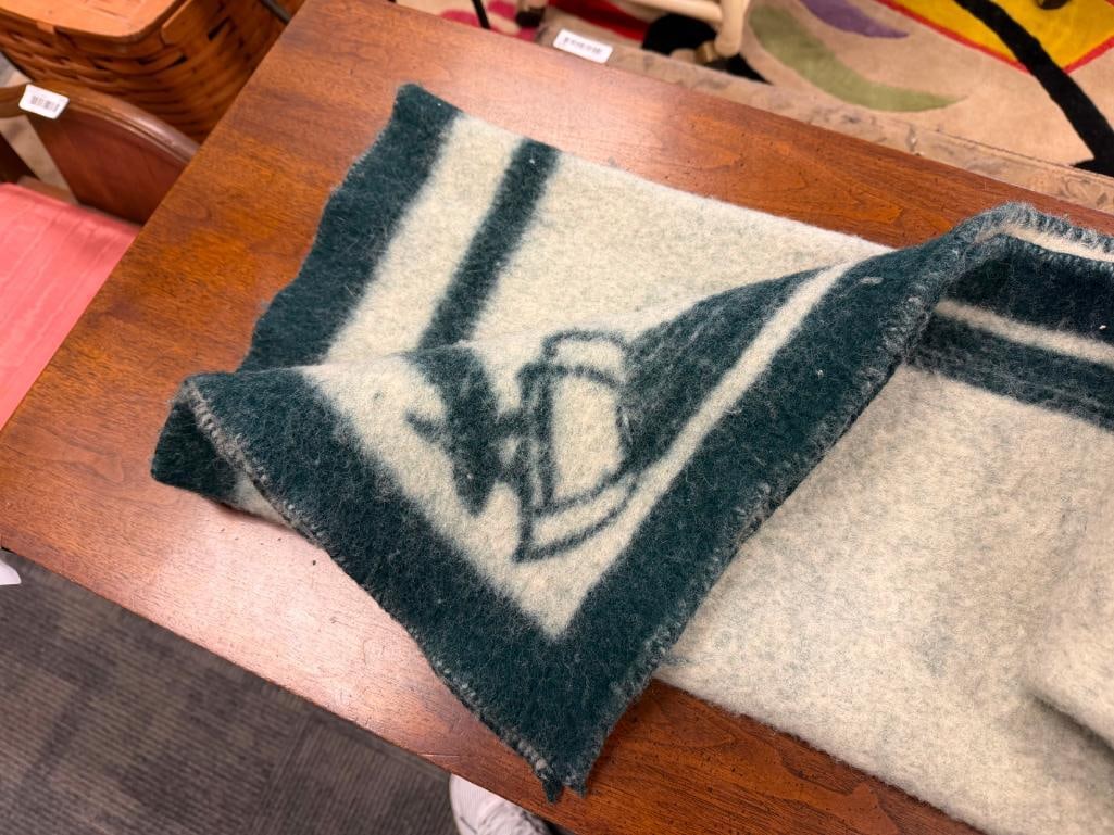 VINTAGE HUNTER'S RUN 100% WOOL EQUESTRIAN / WESTERN THEMED TWO-TONE BLANKET - 4