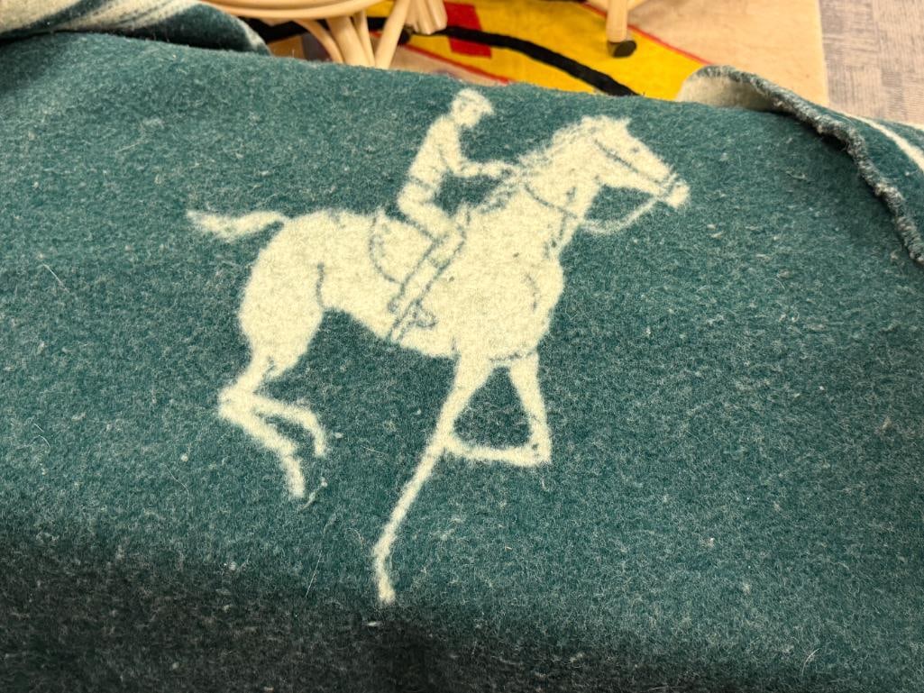 VINTAGE HUNTER'S RUN 100% WOOL EQUESTRIAN / WESTERN THEMED TWO-TONE BLANKET - 7