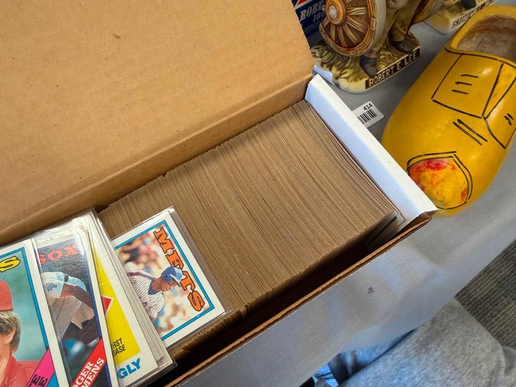 1988 TOPPS BASEBALL CARD SET INCLUDES NOLAN RYAN, BARRY BONDS, TOM GLAVINE APPEARS COMPLETE - 5