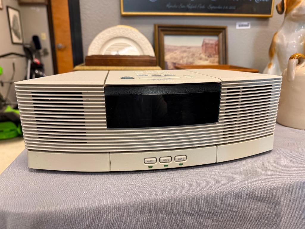 BOSE WAVE RADIO / CD PLAYER MODEL AWACCQ - 7