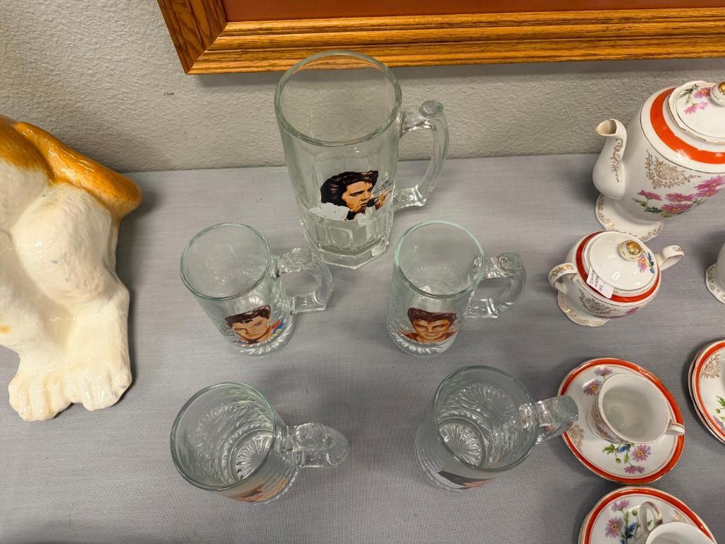 ELVIS PRESLEY KING OF ROCK 'N ROLL PORTRAIT TRANSFER DECORATED GLASS MUGS - 10