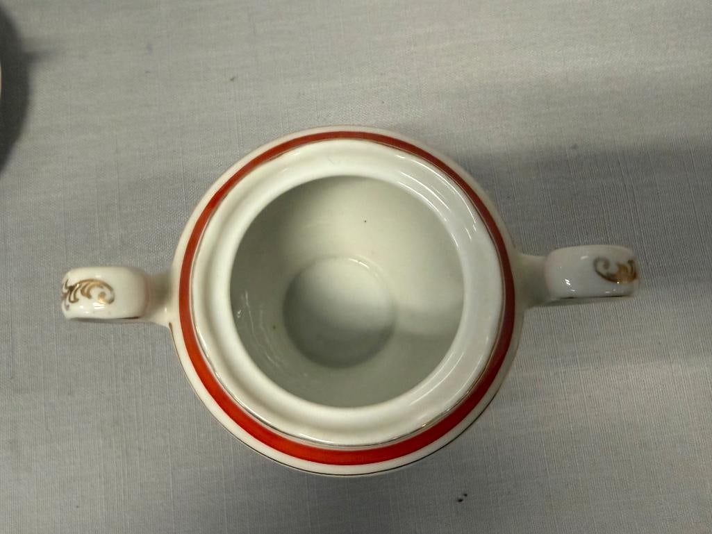 MID-20TH CENTURY CORONATION CHINA PORCELAIN CHINA FLORAL DECORATED WITH GILT ACCENTS - 13