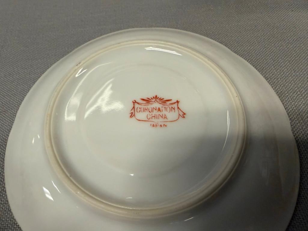 MID-20TH CENTURY CORONATION CHINA PORCELAIN CHINA FLORAL DECORATED WITH GILT ACCENTS - 9
