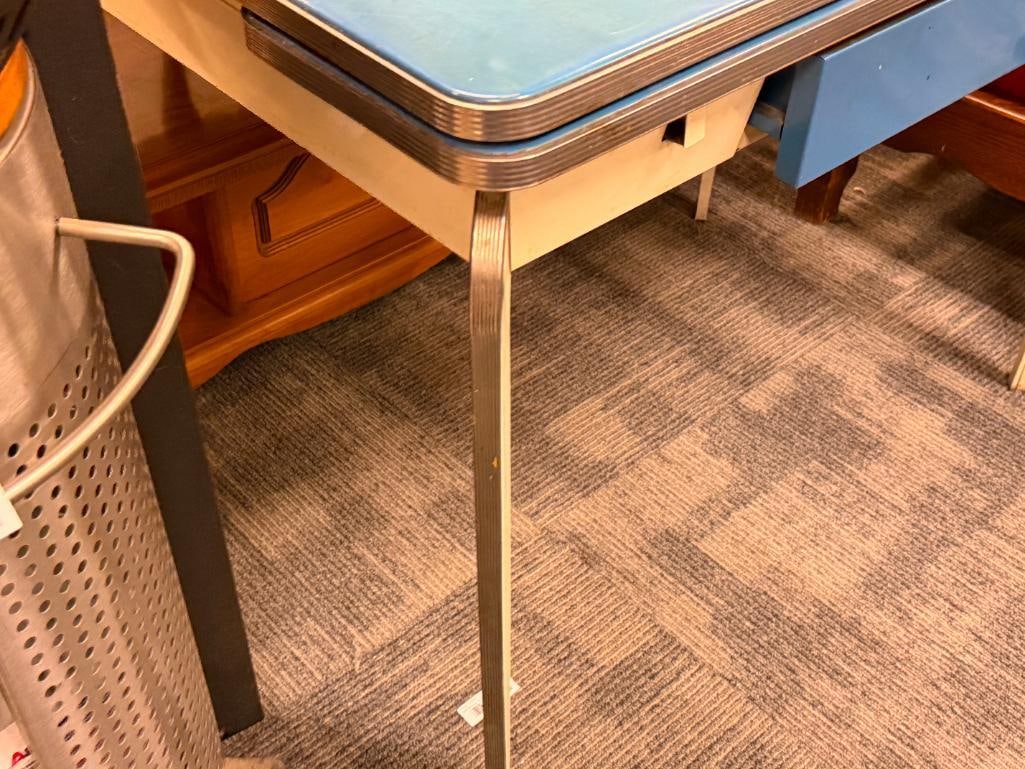 MID-CENTURY NATIONAL MANUFACTURING CORP. RAINBOW DESK - 3