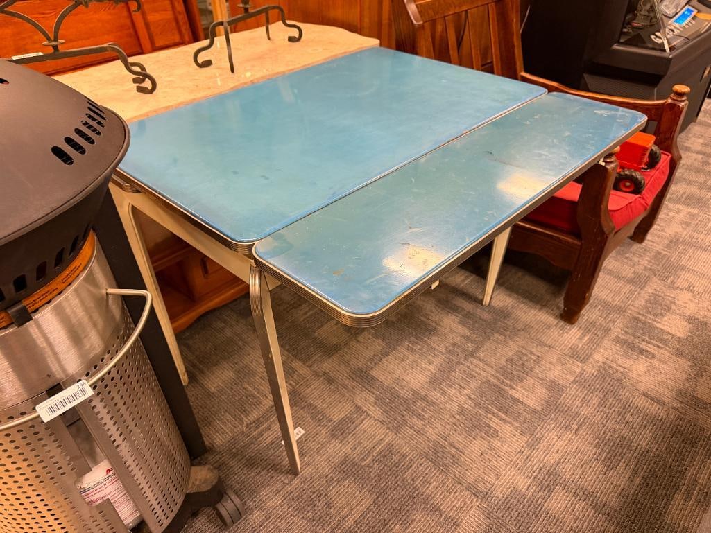 MID-CENTURY NATIONAL MANUFACTURING CORP. RAINBOW DESK - 6