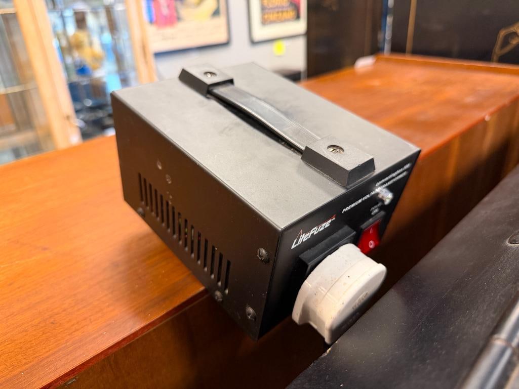 CIRCA 1980'S NSM GALAXY 200 COIN-OPERATED JUKE BOX DESIGNED TO HOLD 100 CDS NO. 35200714 - 17