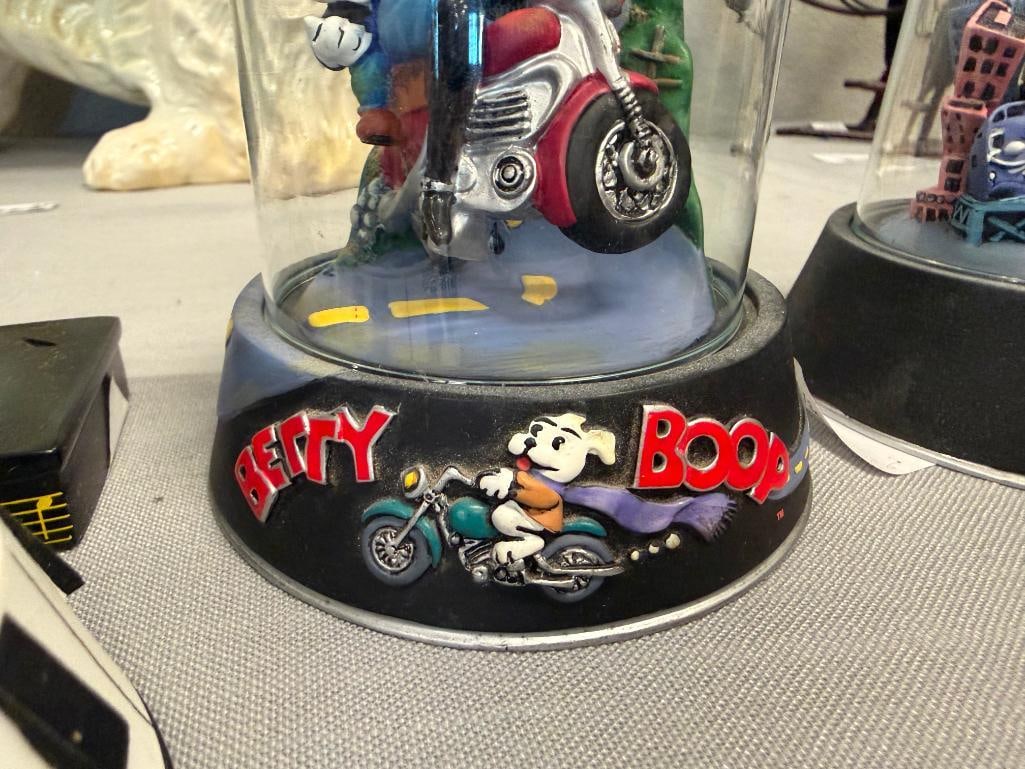 BETTY BOOP KING FEATURE SYNDICATE HAND PAINTED SCULPTURES, DANBURY MINT FIGURINE AND QUARTZ CLOCK - 12