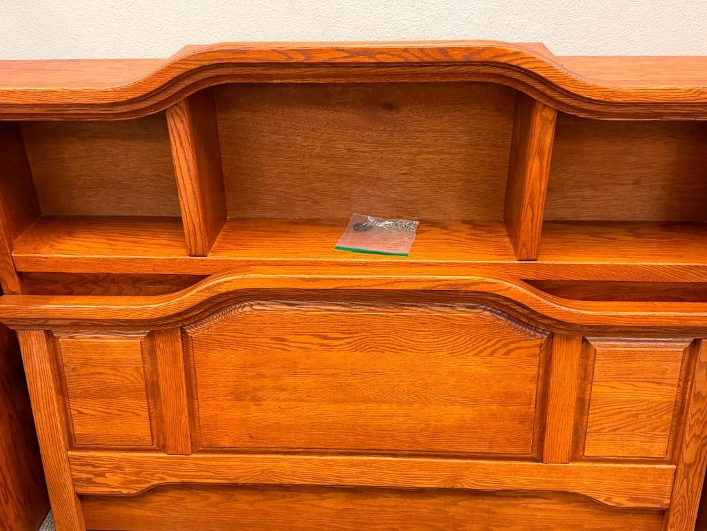 SOLID OAK FULL SIZE BOOKCASE SLEIGH BED - 2