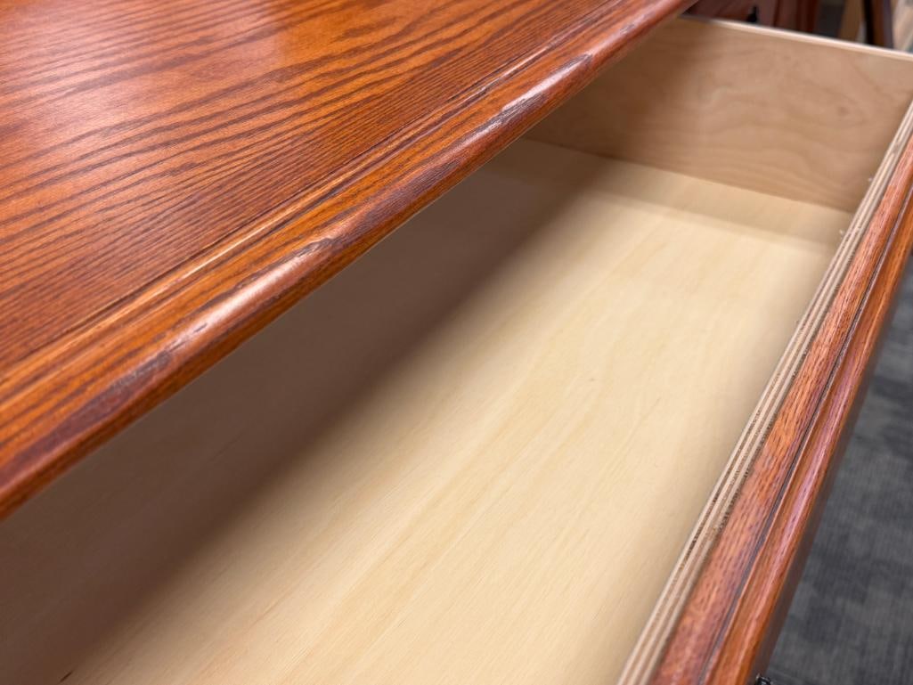 OAK NINE DRAWER DRESSER WITH ATTACHED MIRROR - 10