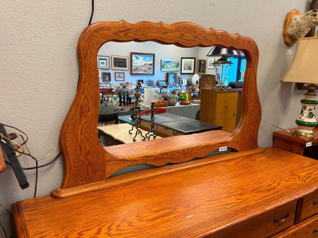 OAK NINE DRAWER DRESSER WITH ATTACHED MIRROR - 3